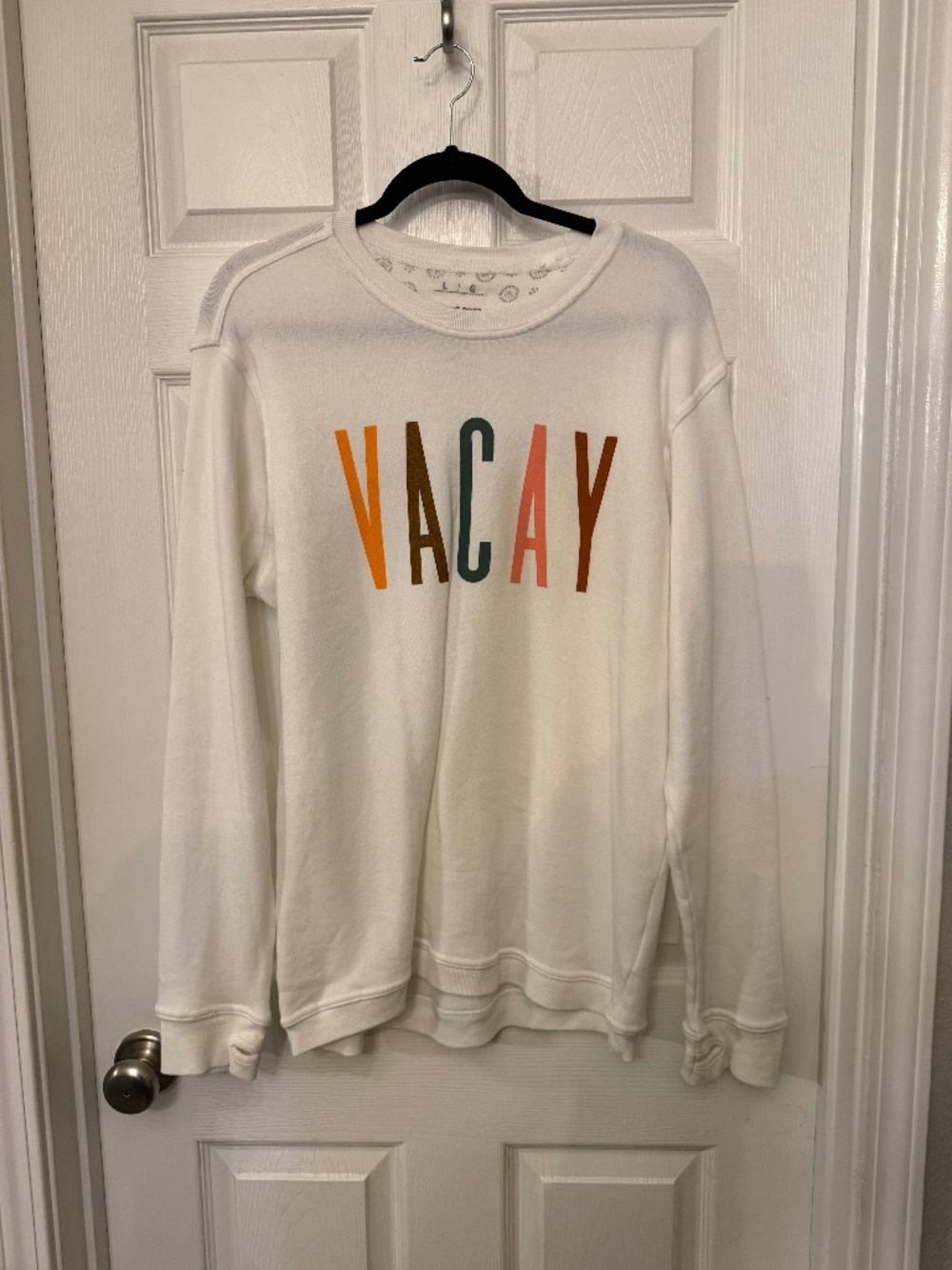 ROYCE White 'VACAY" Sweatshirt, Size L